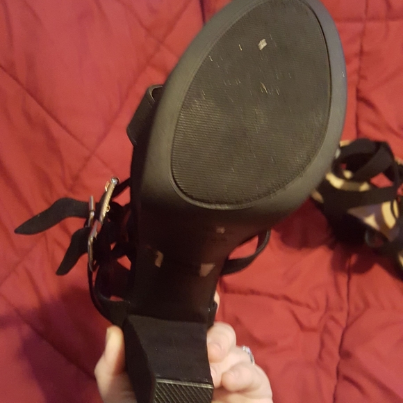 Suede heels - Picture 3 of 4